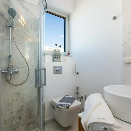 Sensational Rethymno Akaza 2 Bedrooms Front Private Outdoor Swimming Pool And Hot Tub Villa *
