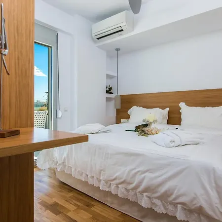 Sensational Rethymno Akaza 2 Bedrooms Front Private Outdoor Swimming Pool And Hot Tub Villa Pigianos Kampos (Crete)